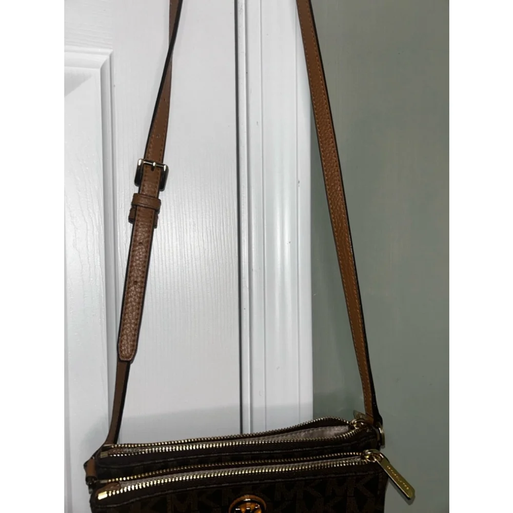 Authentic Michael Kors Original Fulton Double Zip Crossbody Brown